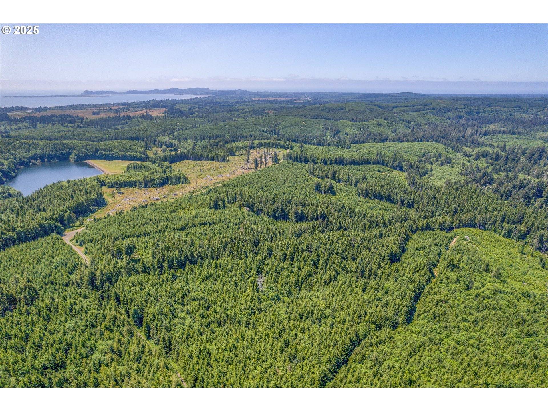 2 E Walberg RD, Chinook, WA 98614