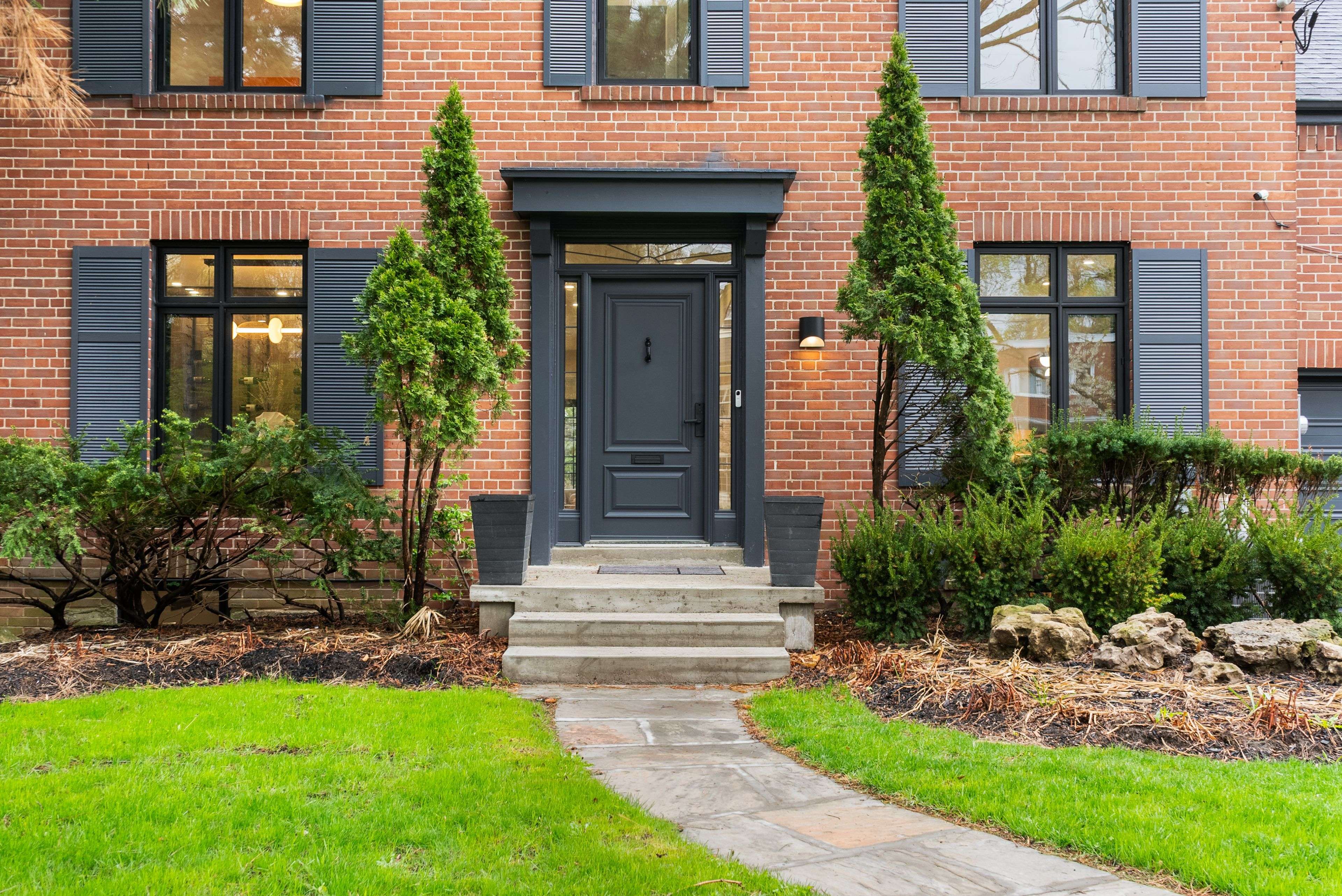 137 Cheltenham AVE, Toronto C12, ON M4N 1R1