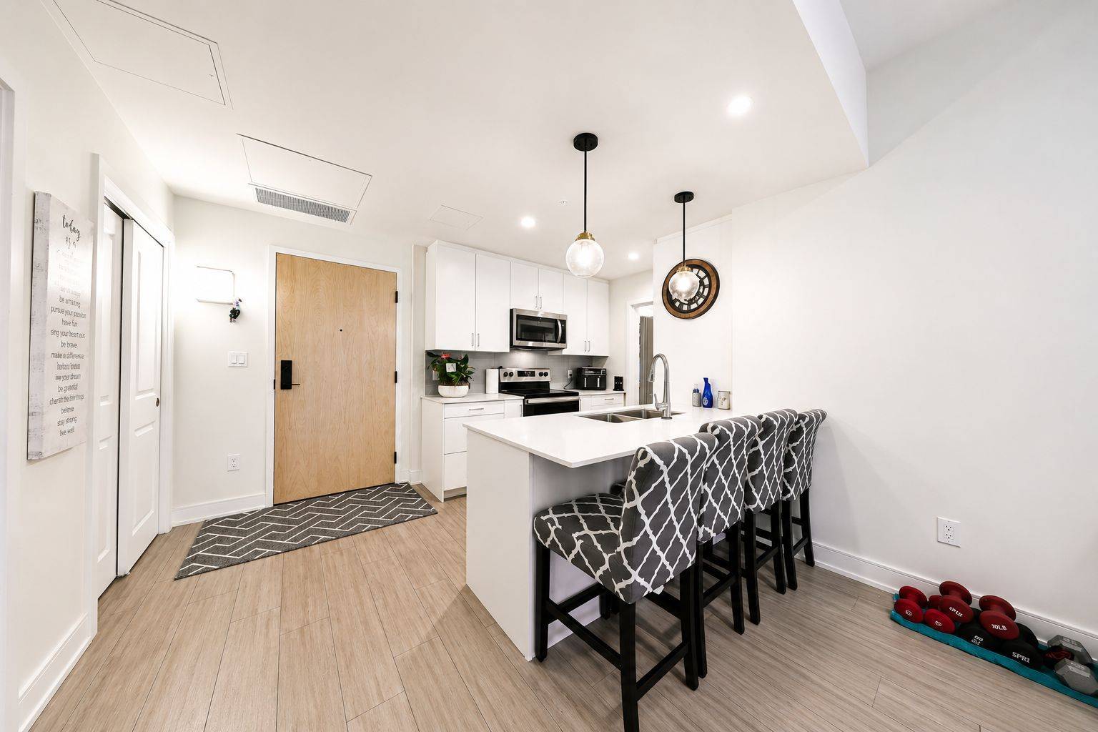 121 Mary ST #322, Clearview, ON L0M 1G0
