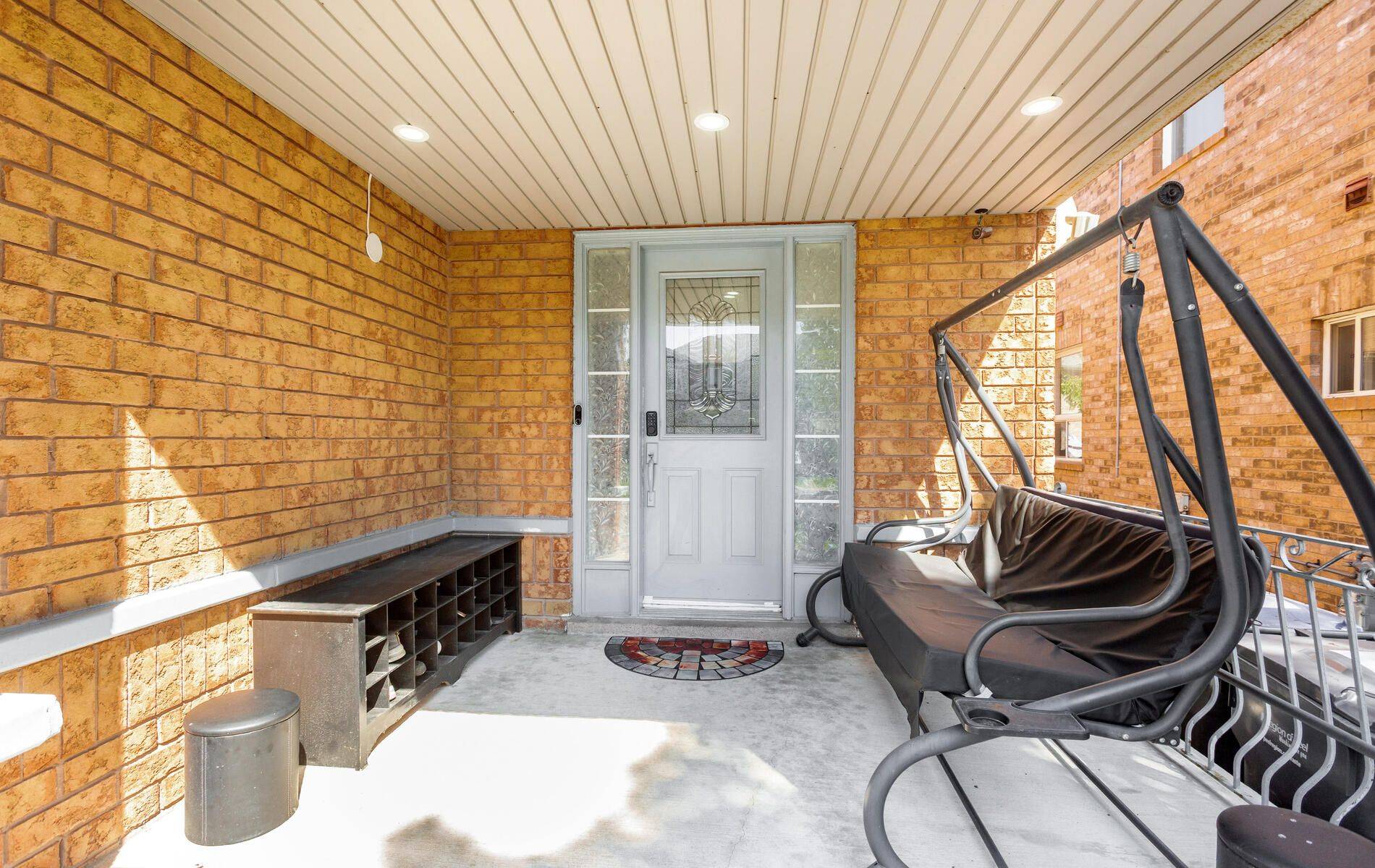 5 Farthingale CRES, Brampton, ON L7A 1R3