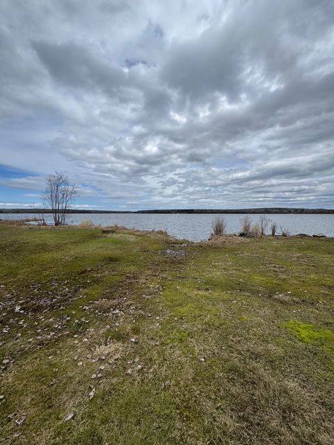 138 Islandview LN S, Chisholm, ON P0H 1Z0