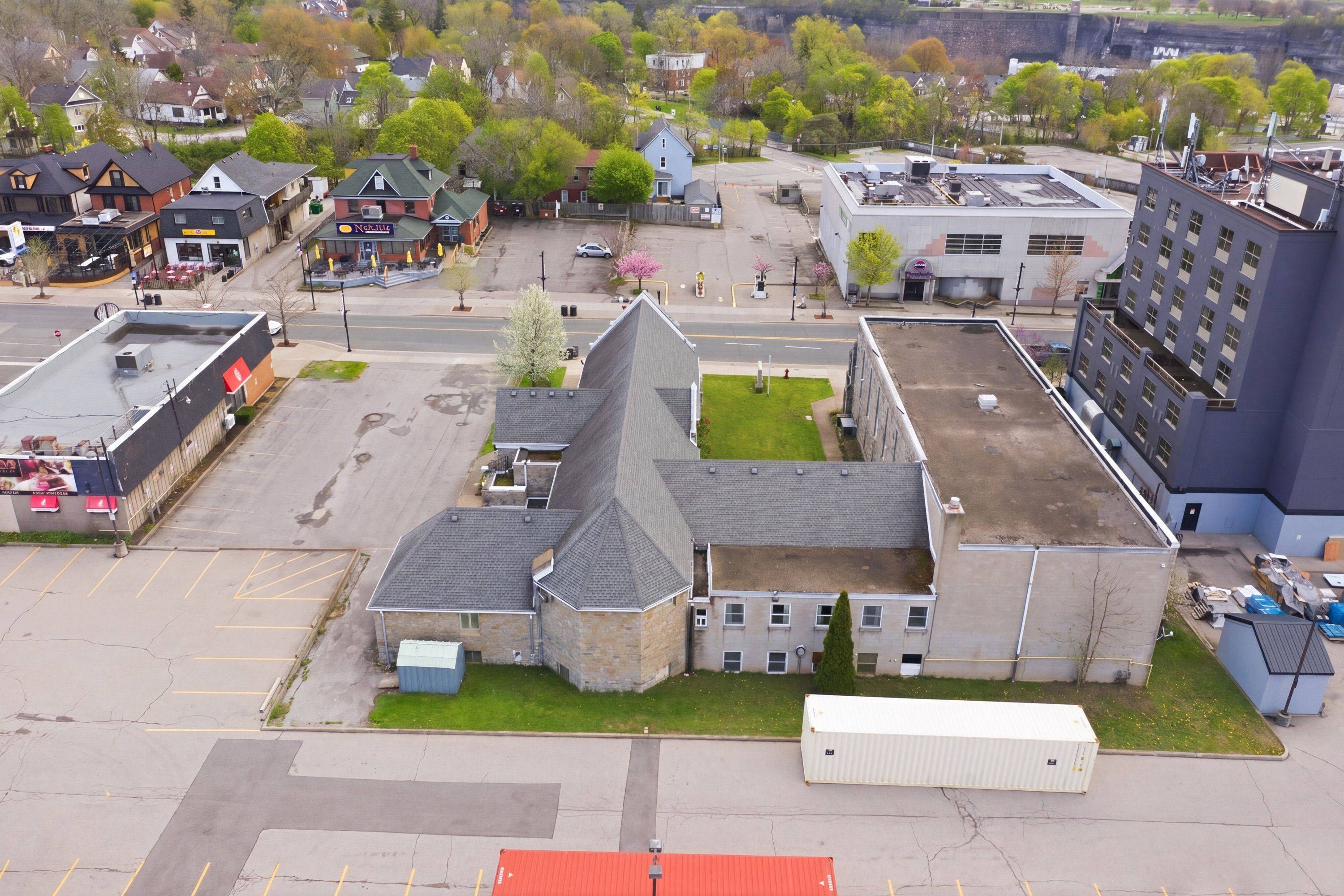 5485 Victoria AVE, Niagara Falls, ON L2G 3L3