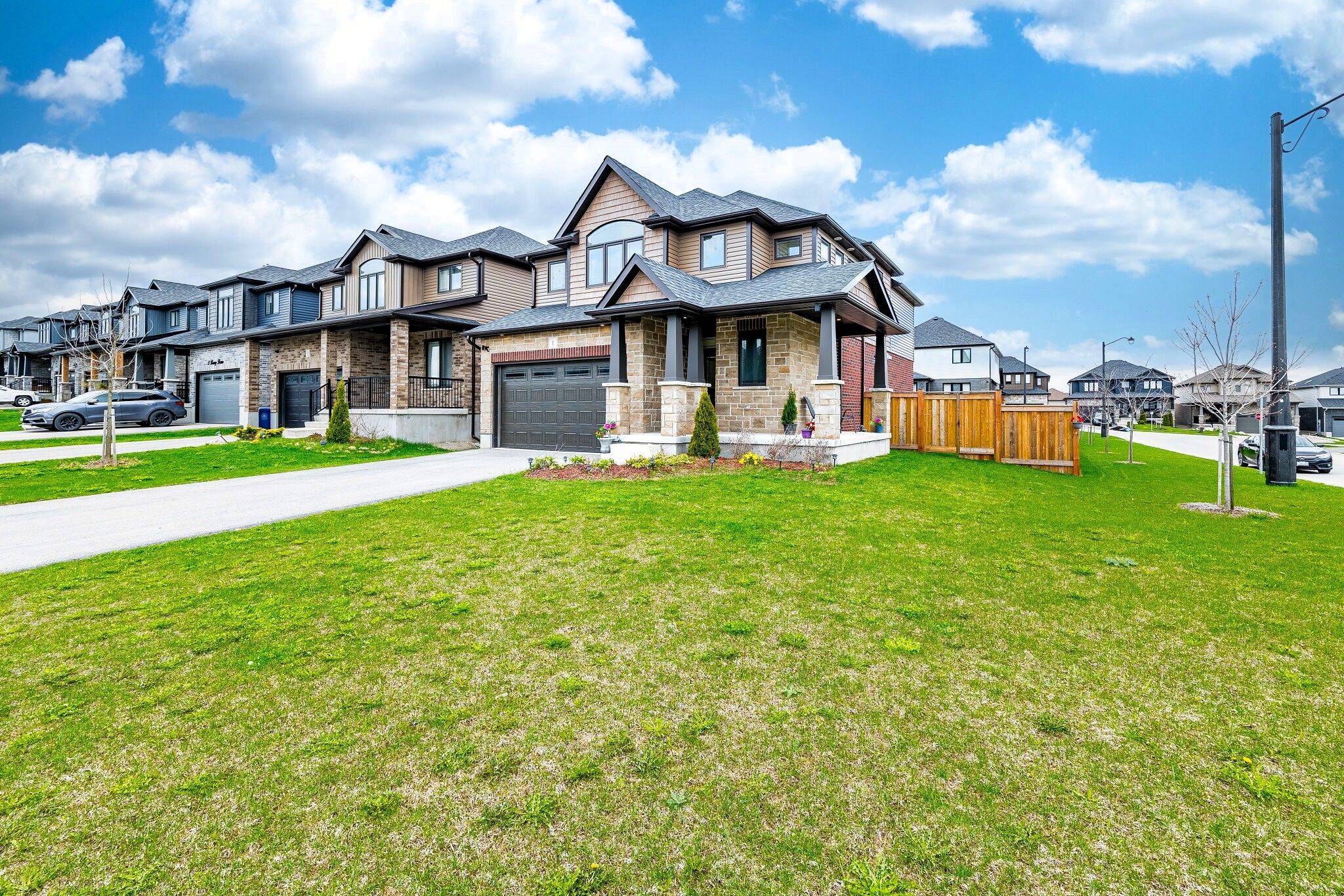 1 Lang LN, East Luther Grand Valley, ON L9W 7S7