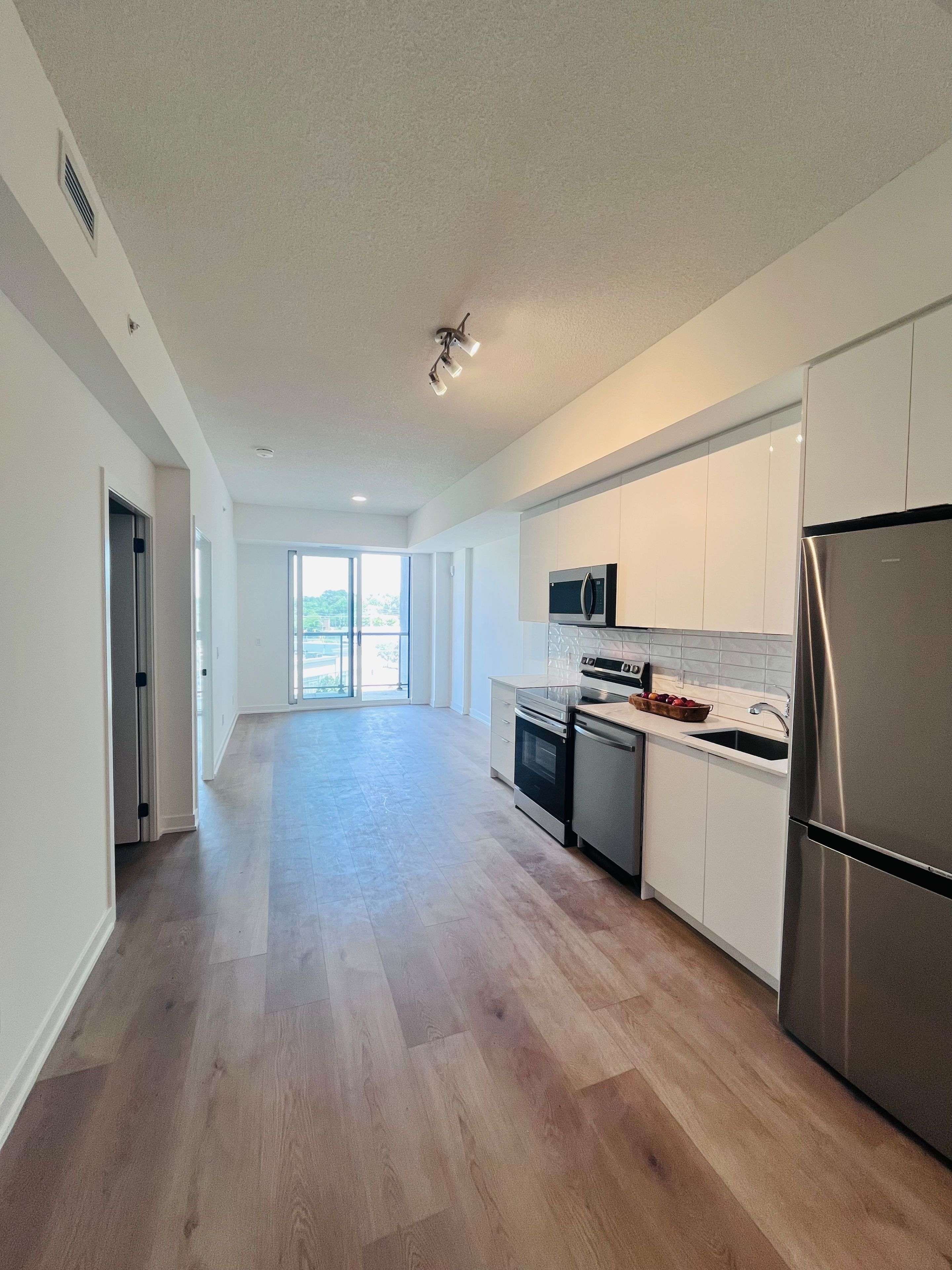 33 ERIE AVE #402, Brantford, ON N3S 0K7