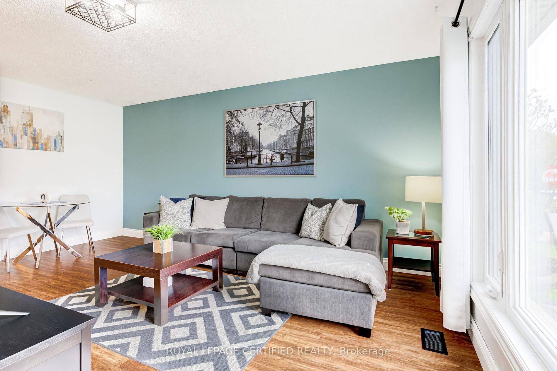 27 Lambert ST, Hamilton, ON L8V 4N6