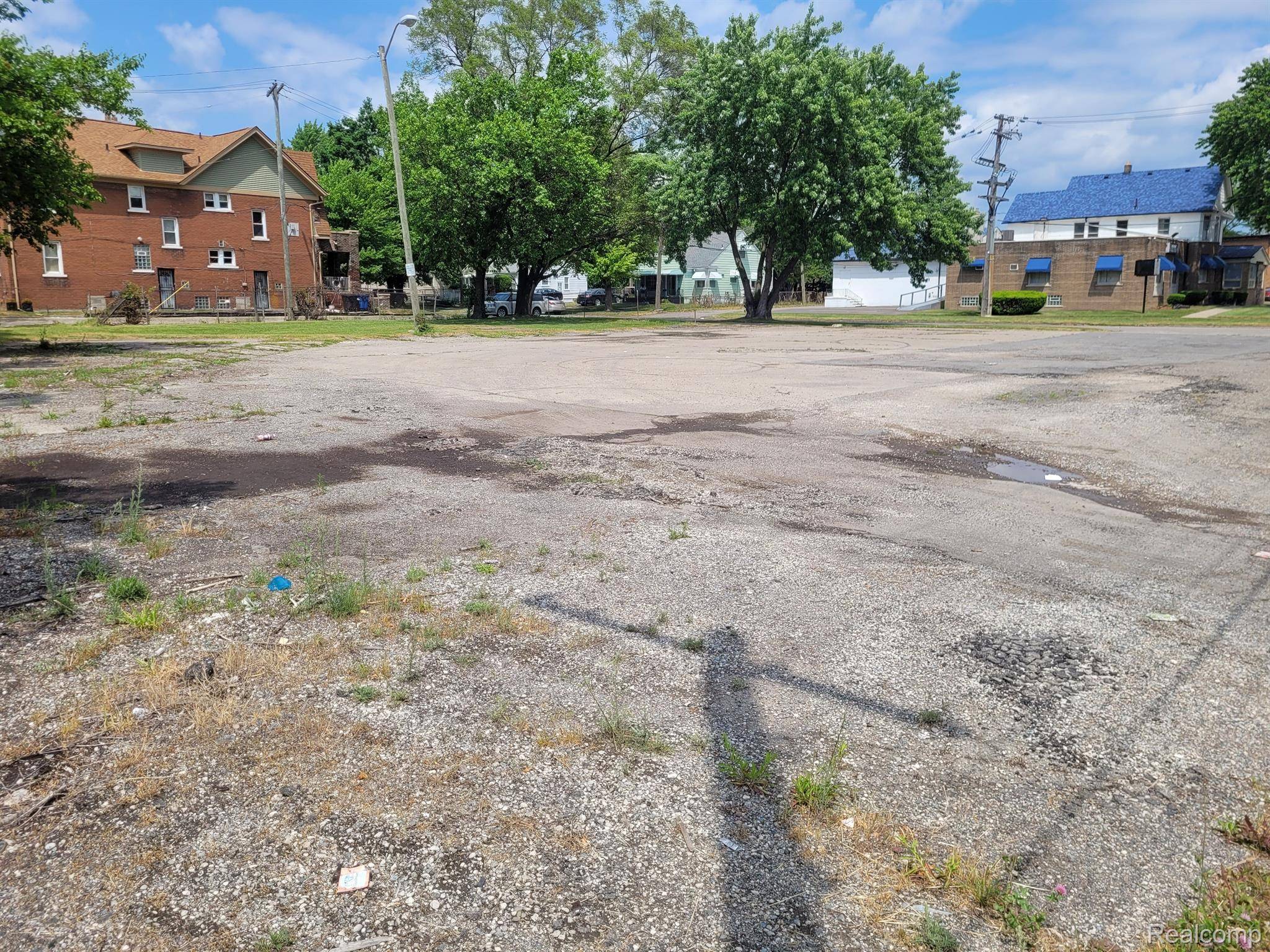 8544 W CHICAGO, Detroit, MI 48204