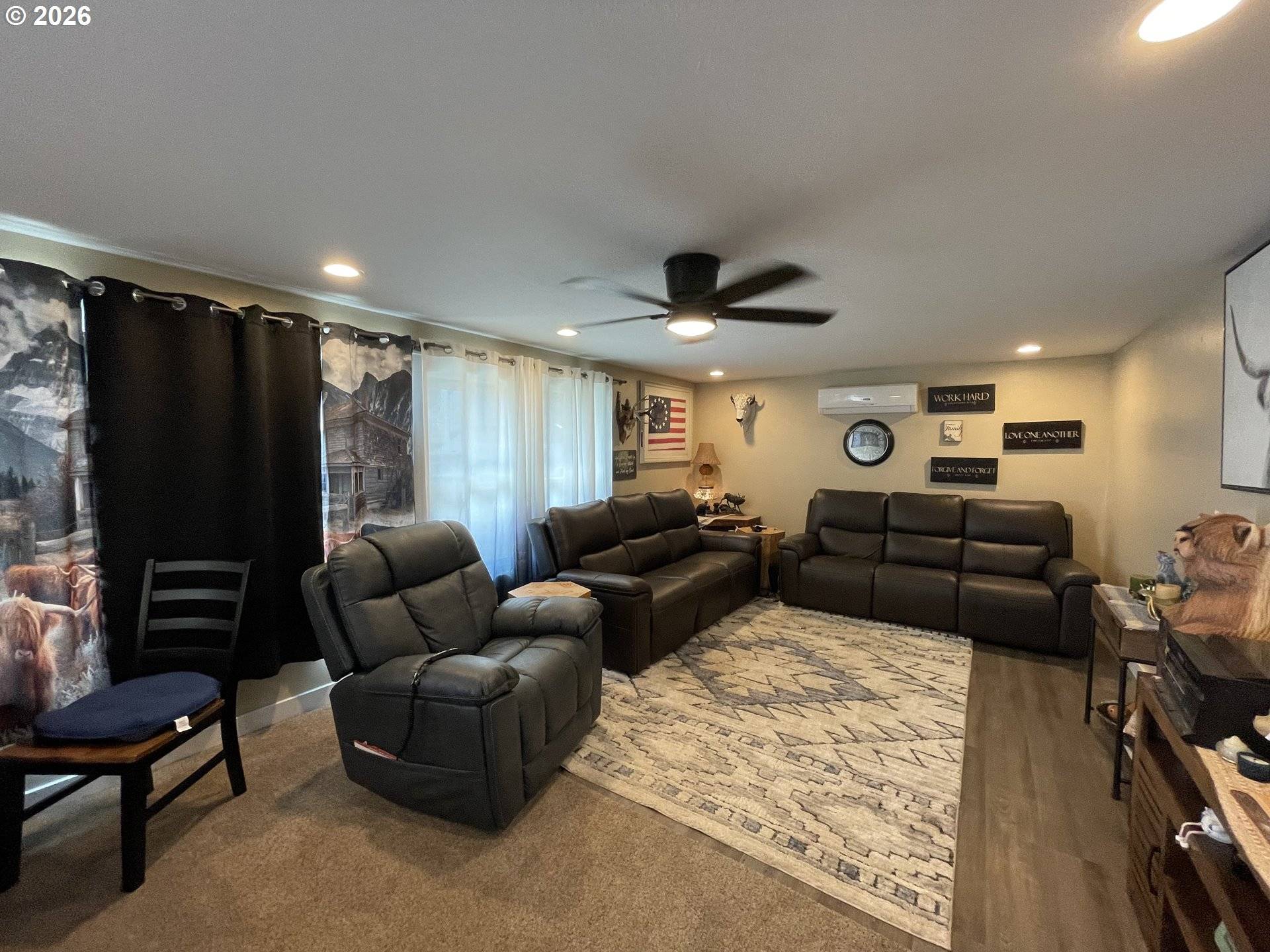 2220 MAINE CT, North Bend, OR 97459