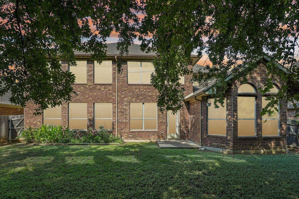 6207 Weaver Drive, Arlington, TX 76001