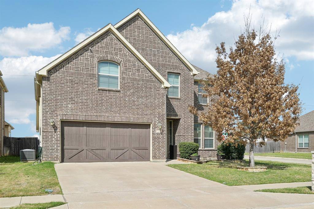 9221 Shoveler Trail, Fort Worth, TX 76118