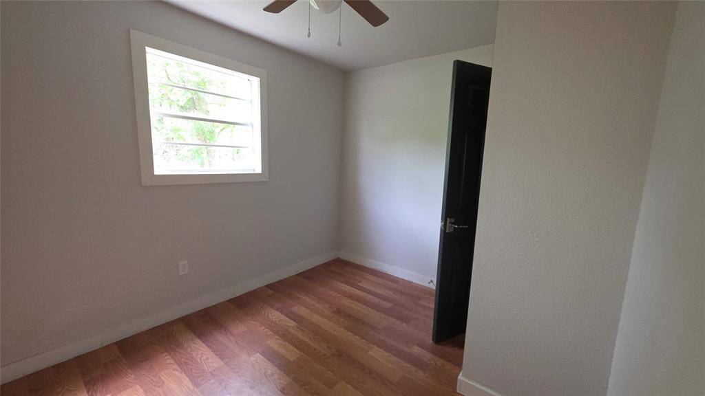 106 S Wilson Street, Ladonia, TX 75449