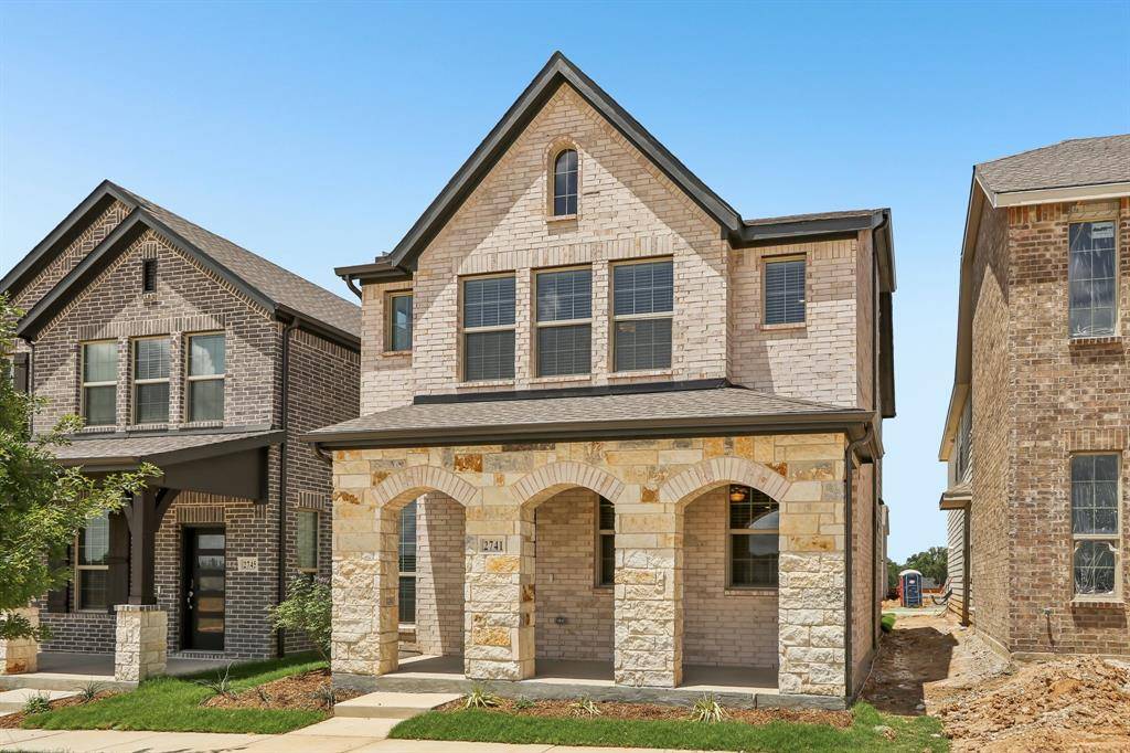 2741 Kobuk Drive, Corinth, TX 76210