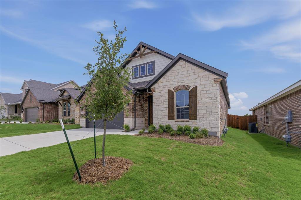3510 Helena Street, Gainesville, TX 76240