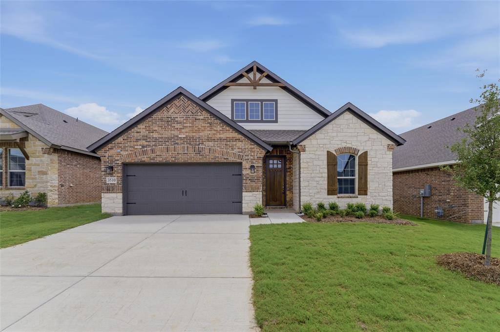 3510 Helena Street, Gainesville, TX 76240