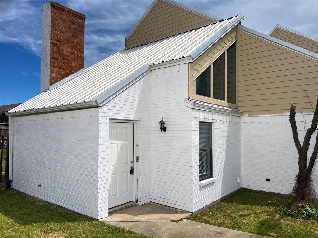 1900 W Taylor Street, Sherman, TX 75092