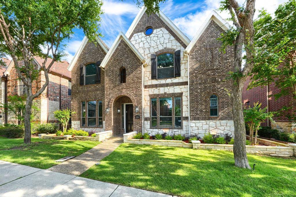 2246 Longview Road, Irving, TX 75063