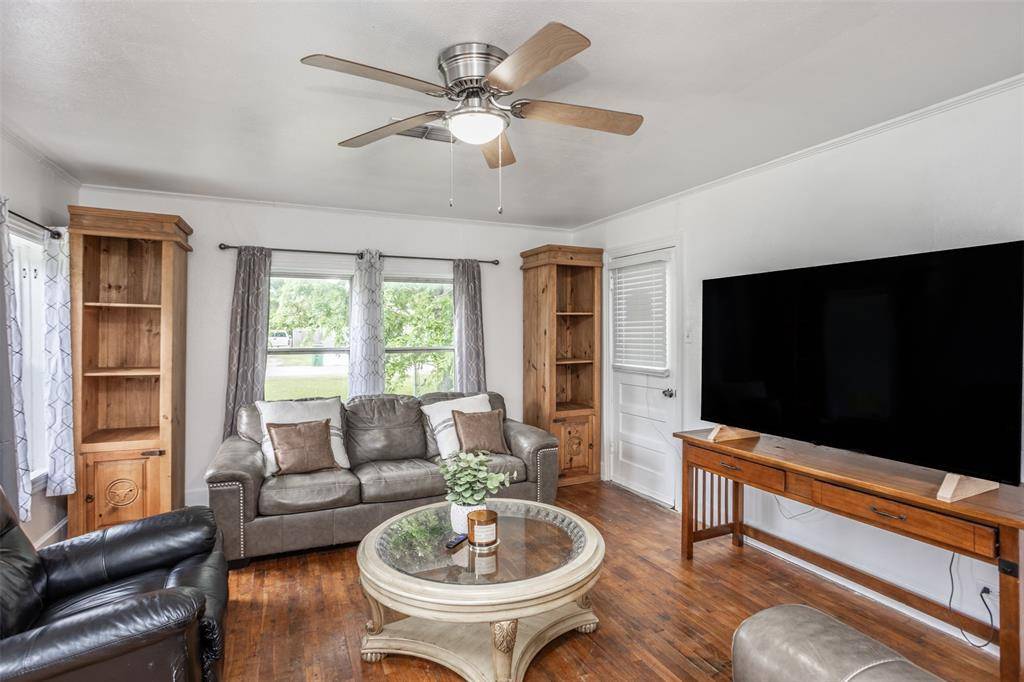 1520 Olive Street, Gainesville, TX 76240
