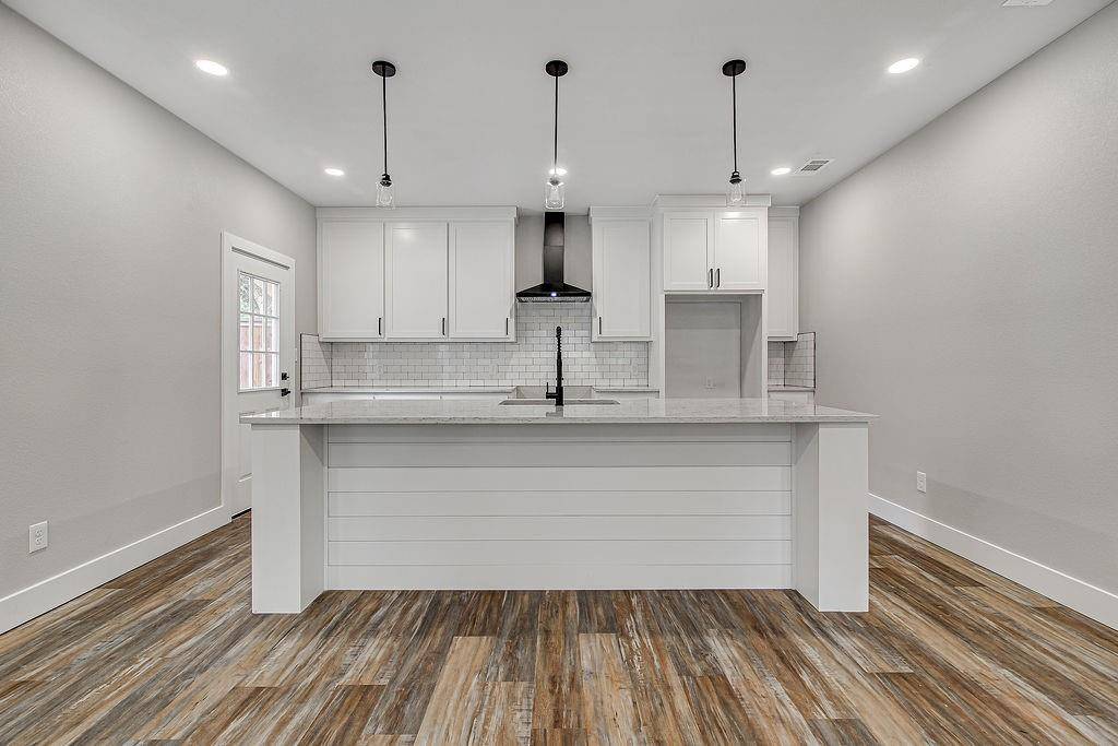 91 Live Oak Street, Alvarado, TX 76009