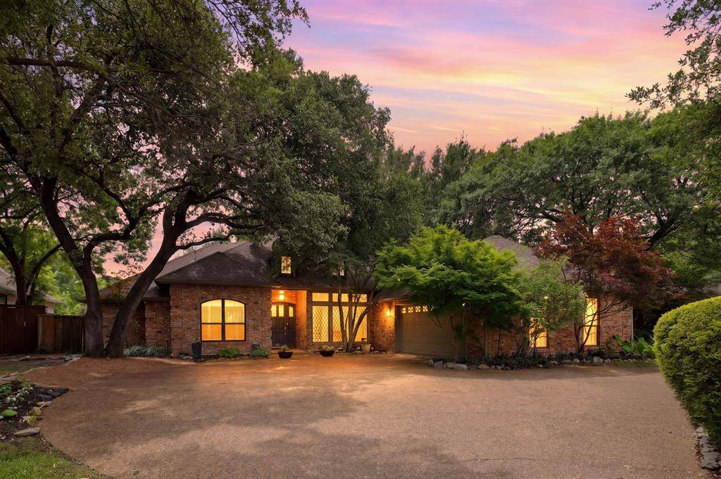 8710 Sanshire Avenue, Dallas, TX 75231