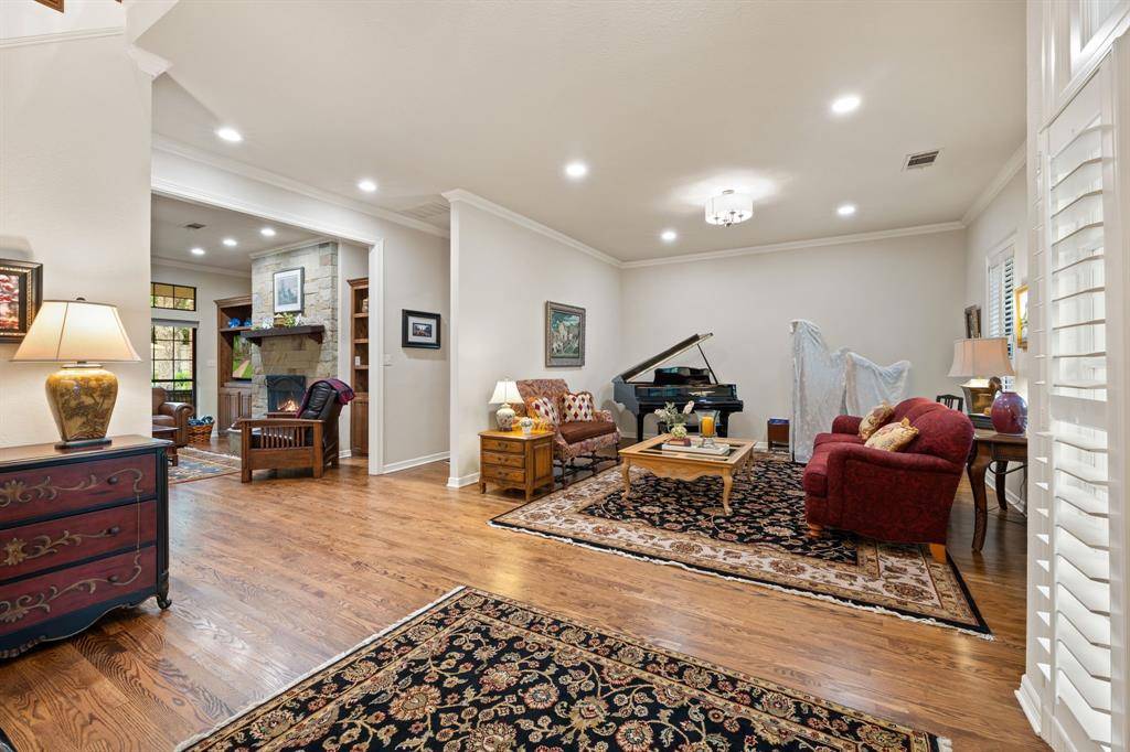 3833 Montecito Drive, Denton, TX 76205
