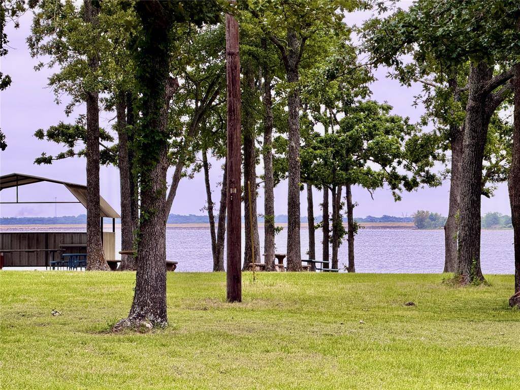000 Water Oak Road, Trinidad, TX 75163