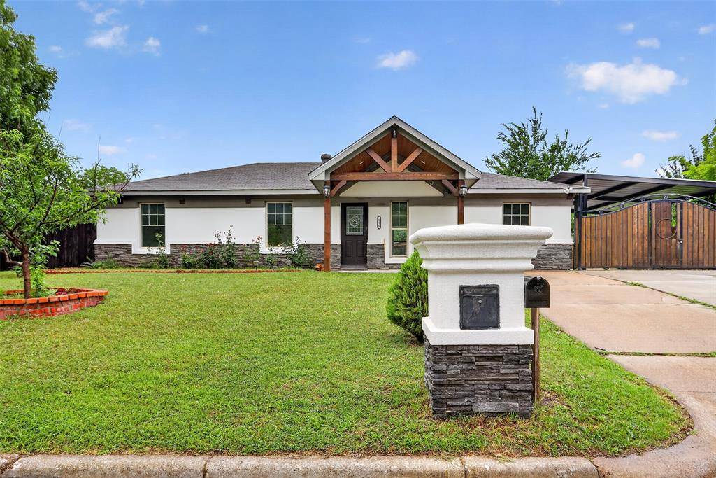 516 Post Oak Lane, Burleson, TX 76028