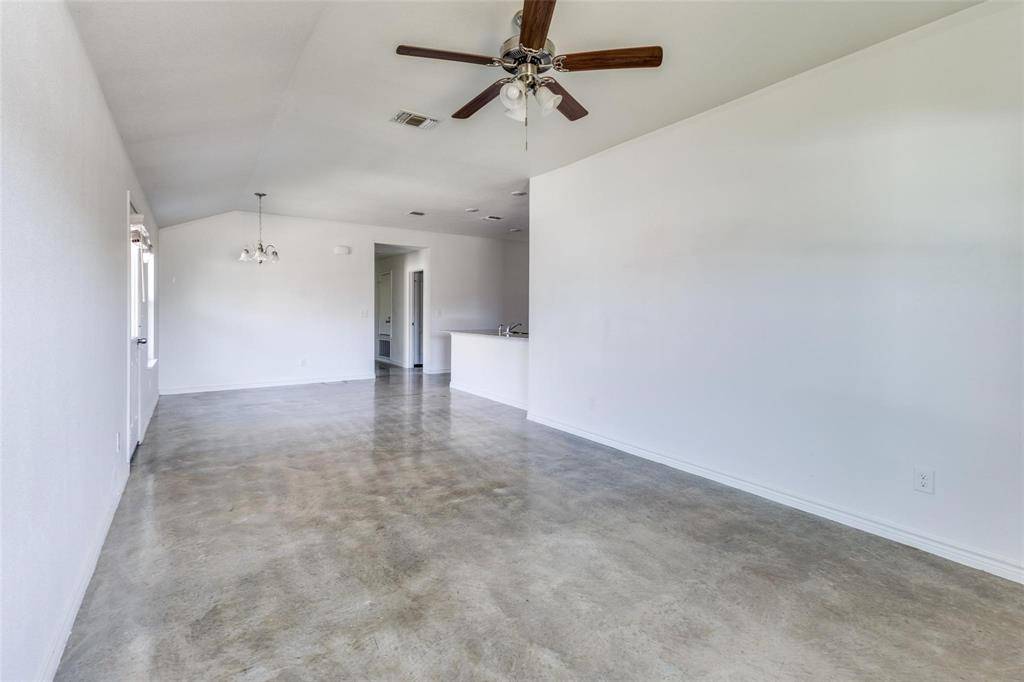 6011 Amelia Earhart Boulevard #B, Killeen, TX 76543