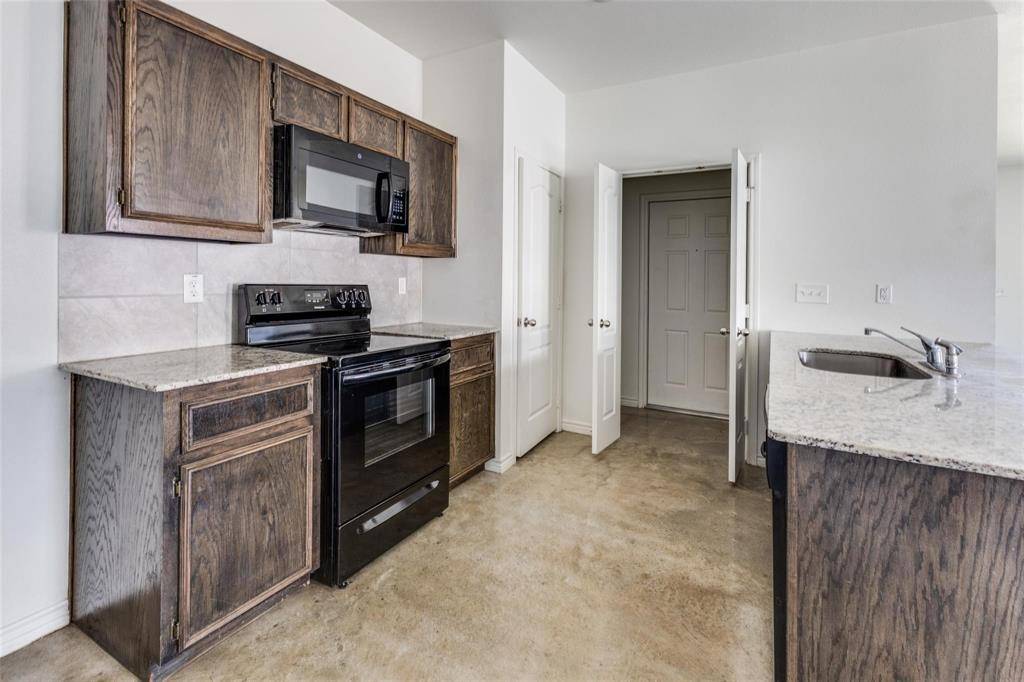 6011 Amelia Earhart Boulevard #B, Killeen, TX 76543