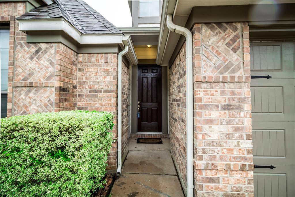 4104 Mustang Avenue, Sachse, TX 75048