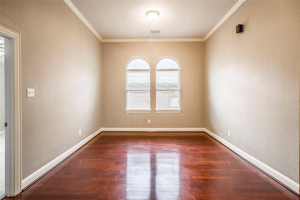 4104 Mustang Avenue, Sachse, TX 75048