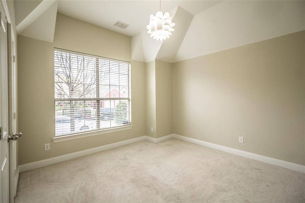 4104 Mustang Avenue, Sachse, TX 75048