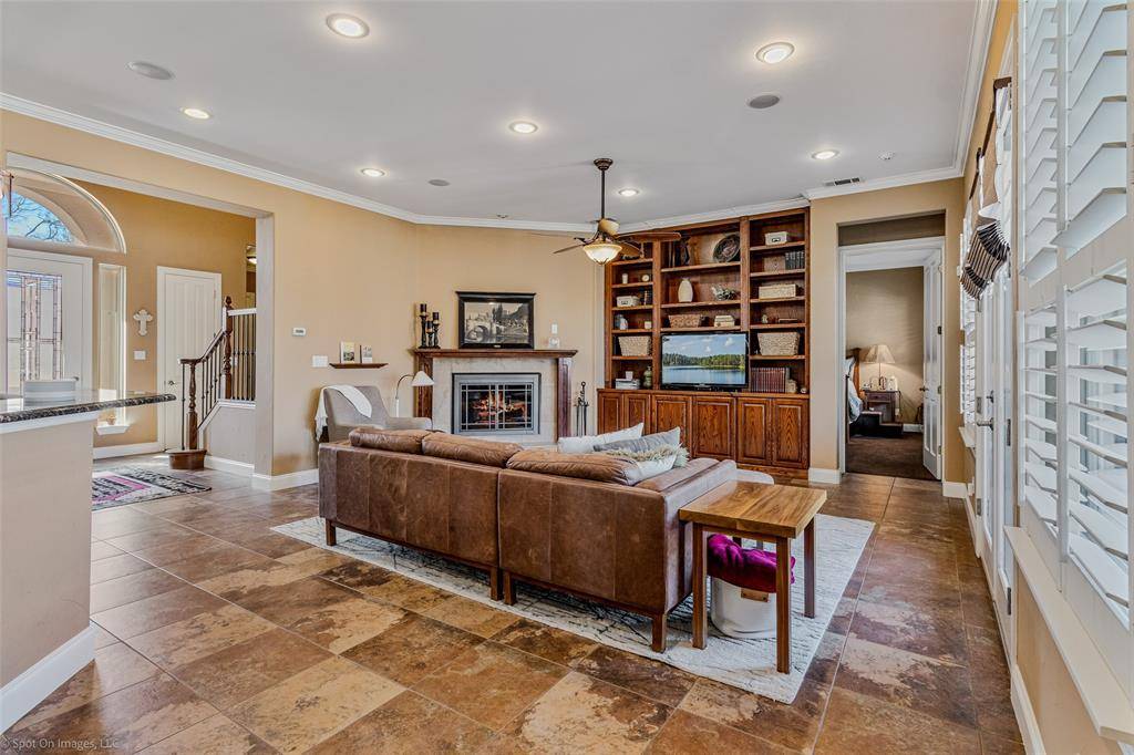 3010 Lakeside Drive, Rockwall, TX 75087