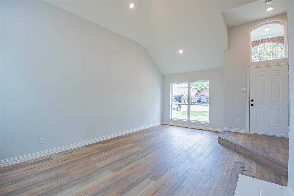 2318 Bennington Drive, Arlington, TX 76018