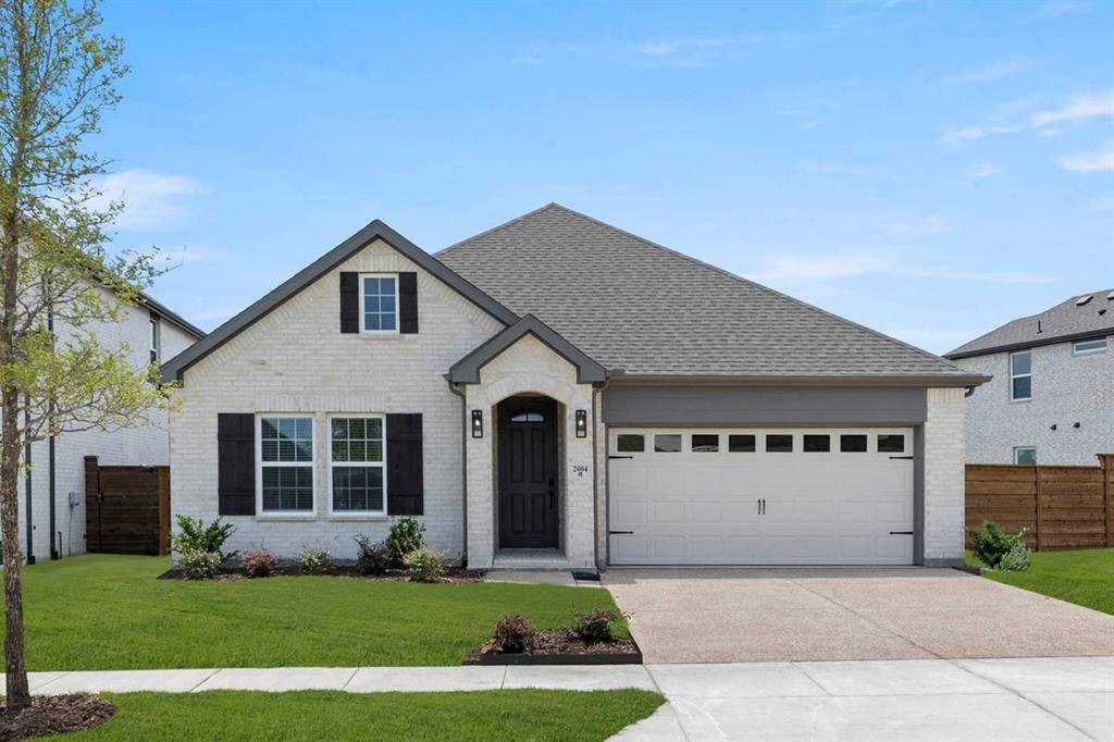 2004 Blossom Trail, Mesquite, TX 75181