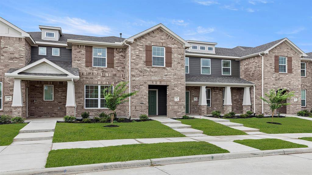 1894 Indigo Lane #15, Heartland, TX 75114