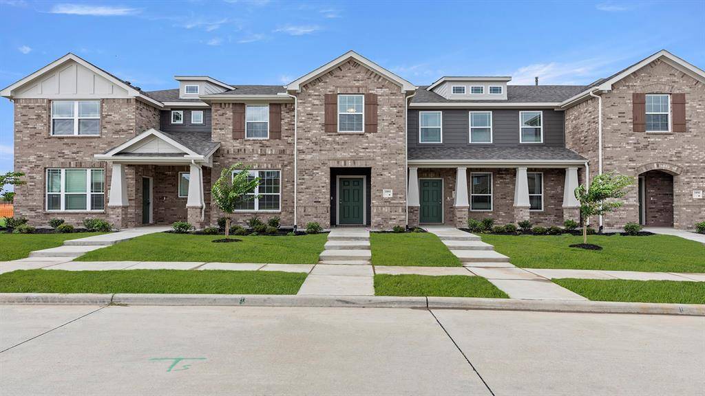1894 Indigo Lane #15, Heartland, TX 75114