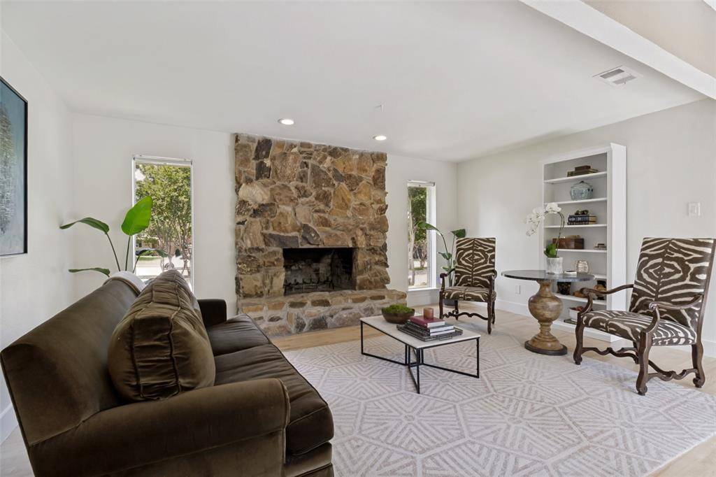 313 W Lookout Drive, Richardson, TX 75080