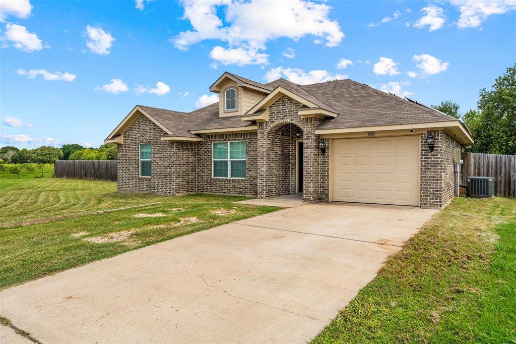 100 Tomahawk Drive, Lacy Lakeview, TX 76705