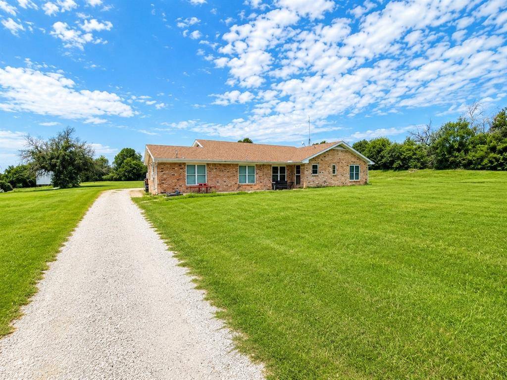 1609 Sweet Springs Road, Weatherford, TX 76088