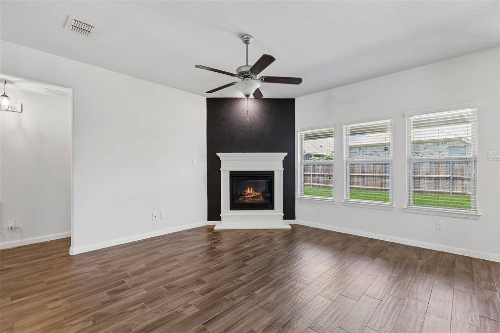 9105 Silver Dollar Drive, Fort Worth, TX 76131