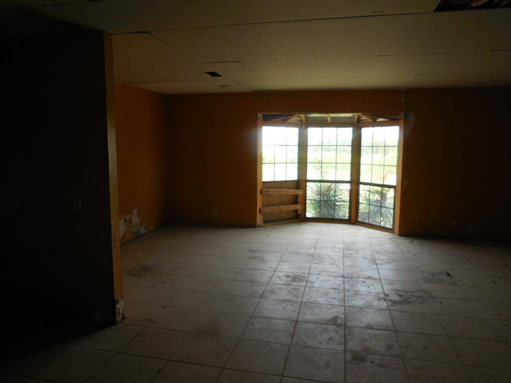 1809 E Elliott Street, Breckenridge, TX 76424