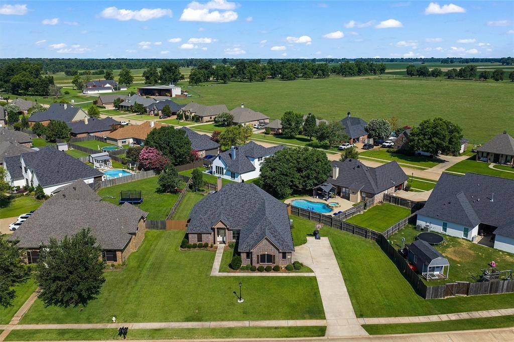 206 Cherry Blossom Lane, Benton, LA 71006