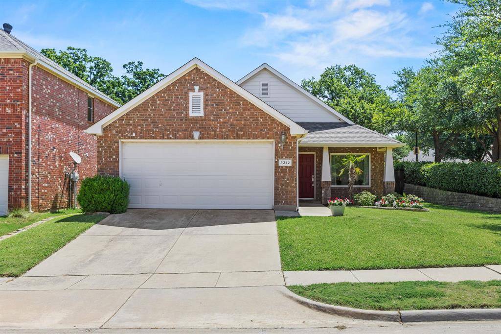 3312 Versante Drive, Bedford, TX 76021