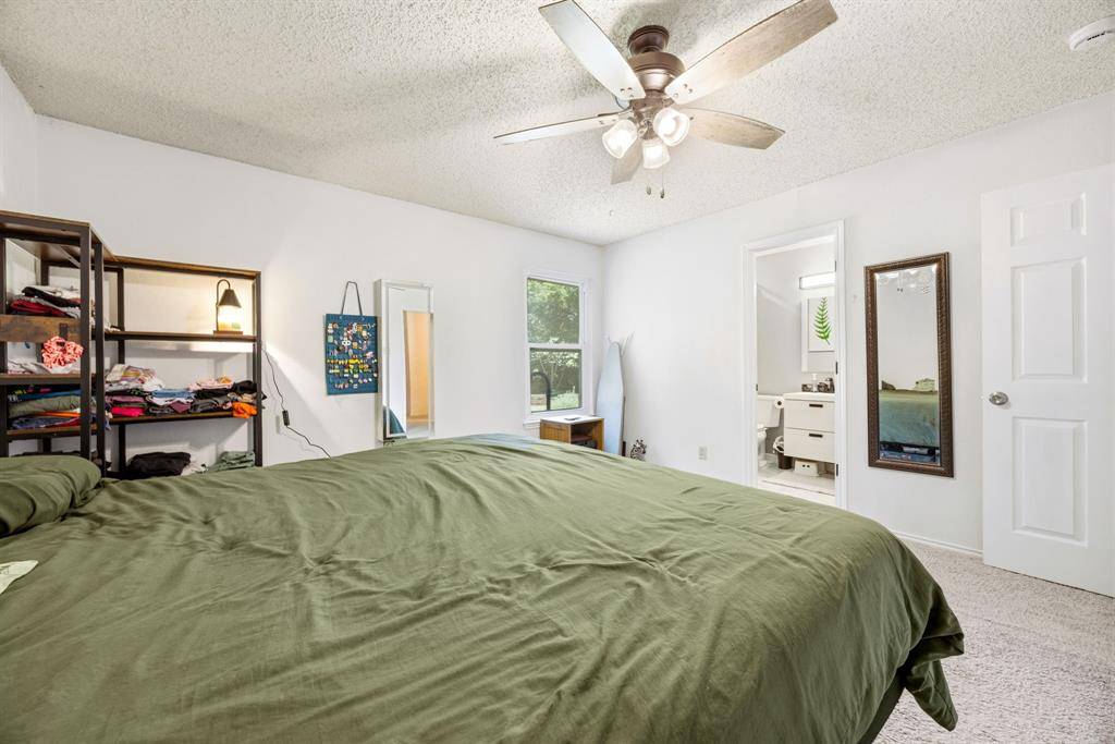 6419 Elm Springs Drive, Arlington, TX 76001