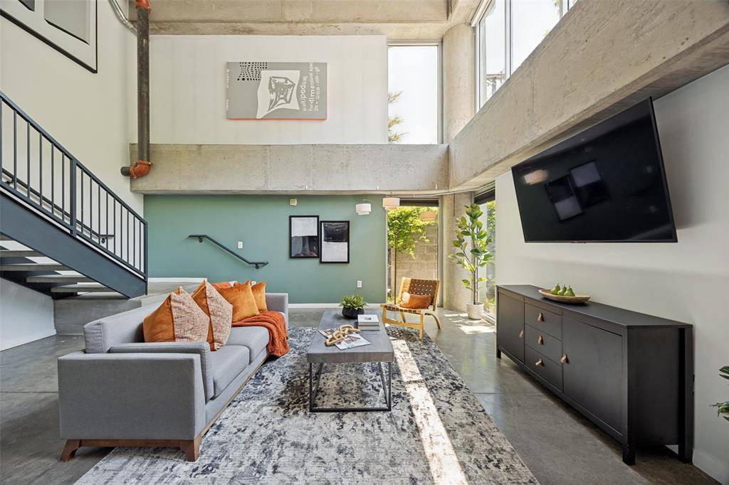 1001 Belleview Street #101, Dallas, TX 75215