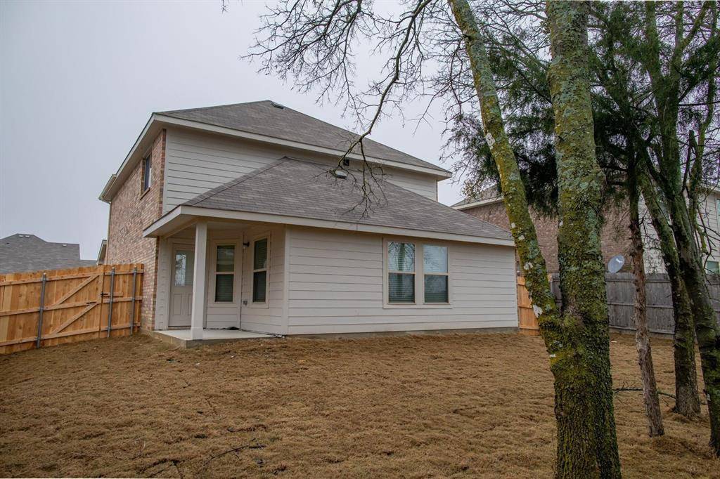 3206 Robin Road, Ennis, TX 75119