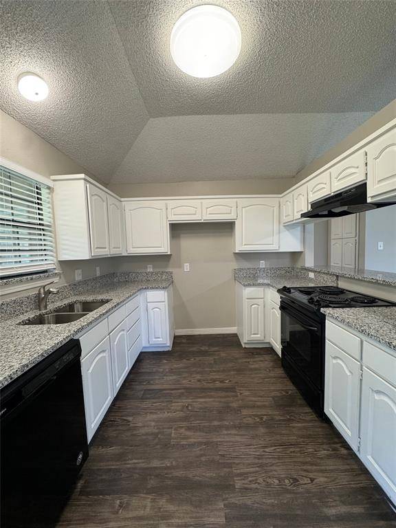 453 Little Valley Court, Fort Worth, TX 76108