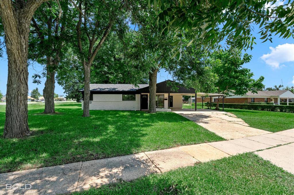3308 Black Lake Circle, Bossier City, LA 71112