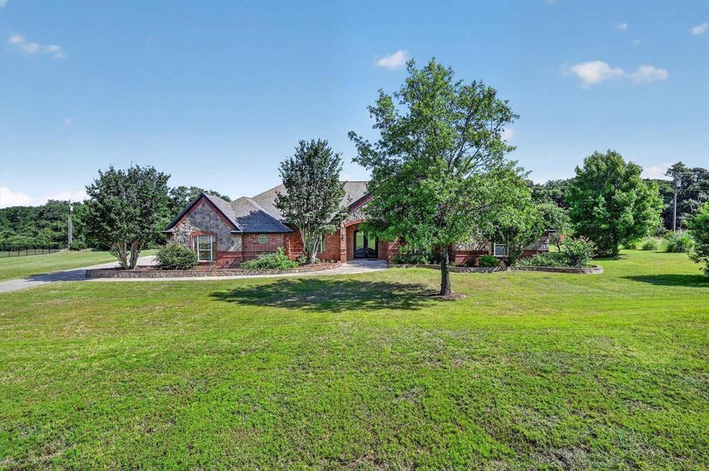 308 W Aurora Vista Trail, Aurora, TX 76078