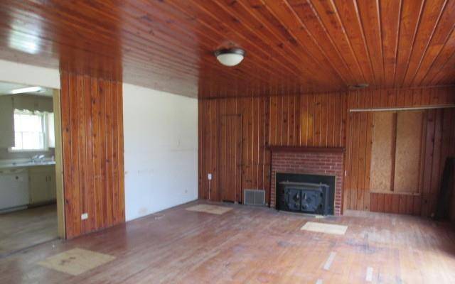 717 Tulane Street, Beverly Hills, TX 76711