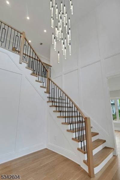 18 Lincoln Ave, Florham Park Boro, NJ 07932